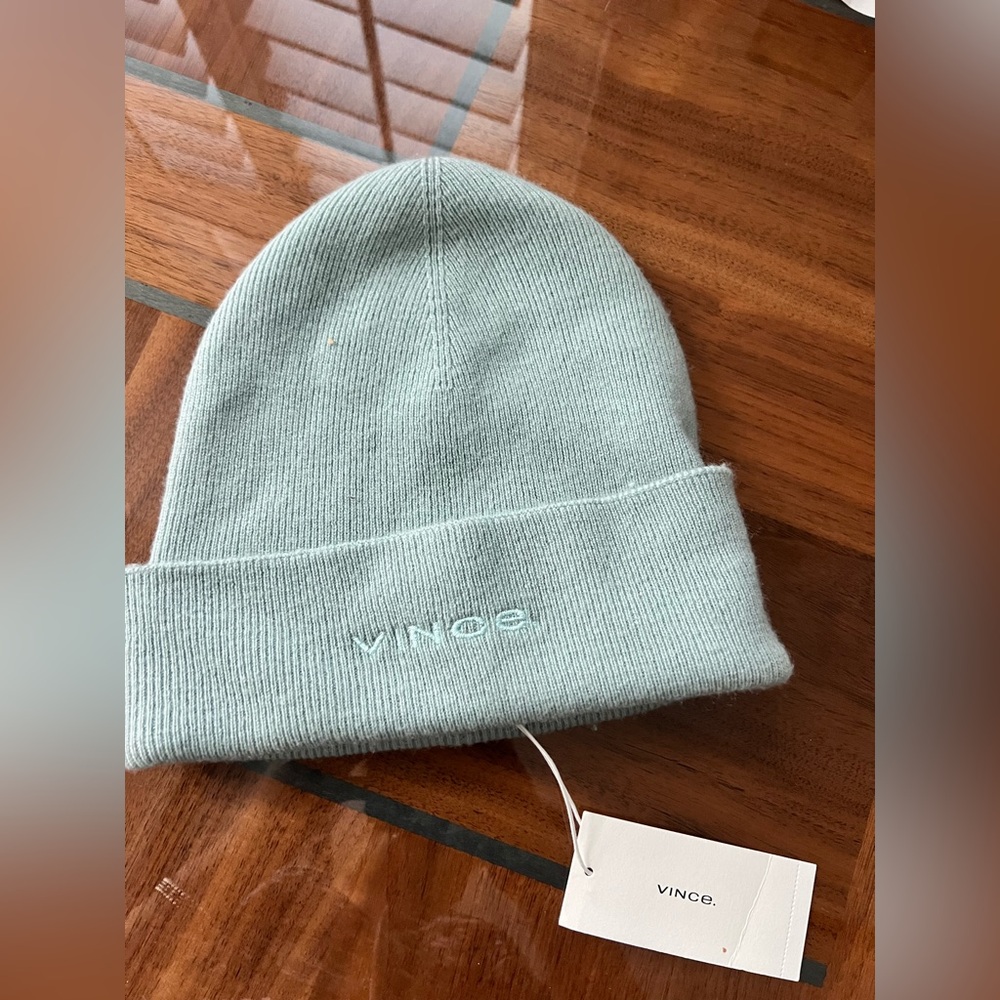 NWT Cashmere-Wool Vince Light Green Beanie - Picture 2 of 3